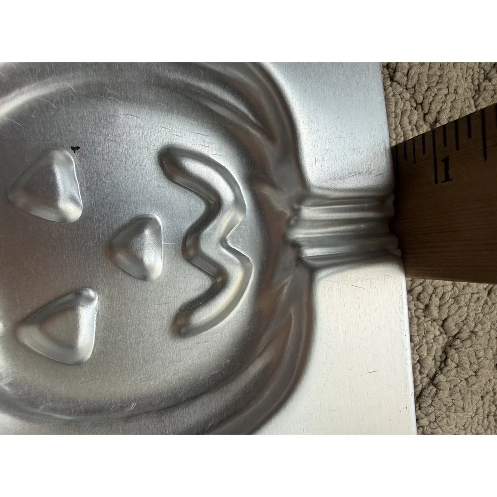 Vintage Wilton Cookie Treat Pan Halloween Jack O Lantern Pumpkin Baking Mold